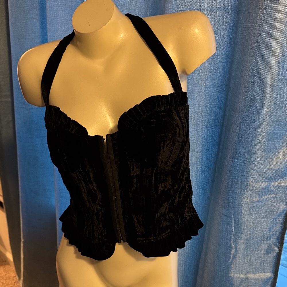 Chic Black Velvet Halter Corset